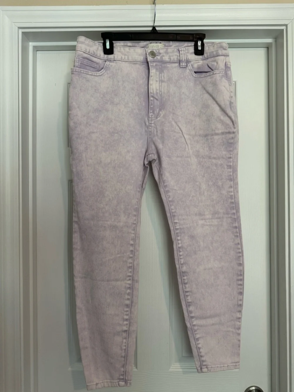 Forever 21 Lavender Skinny Jeans - Picture 3 of 9